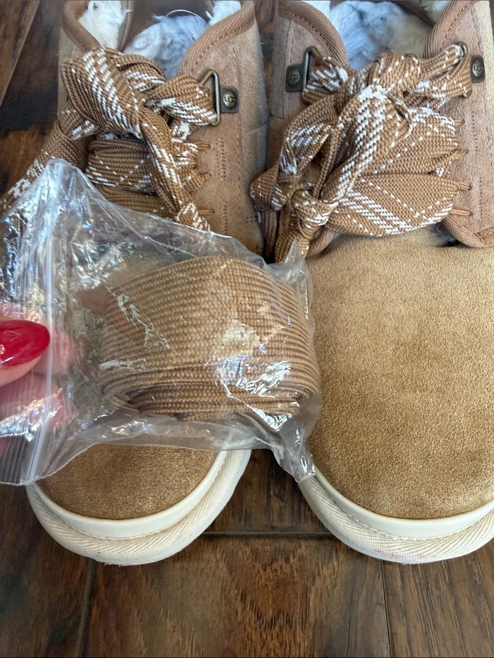 UGG new without